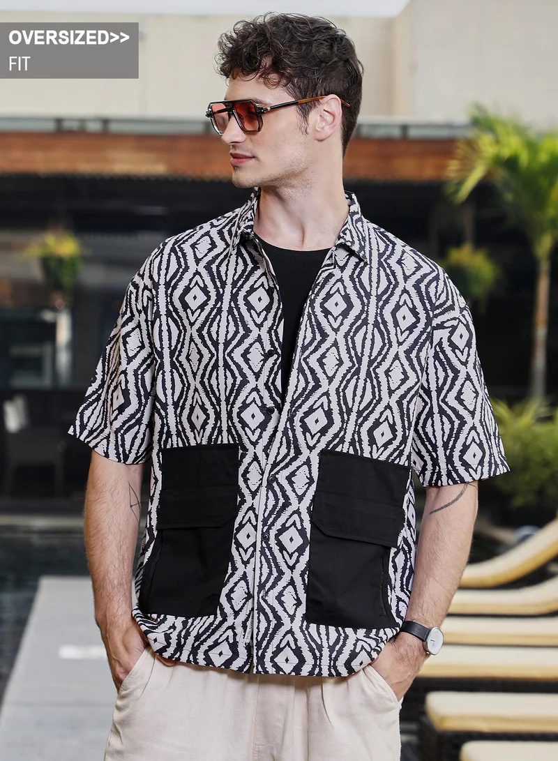 Campus Sutra Men's Midnight Black & Cream White Indie-Utility Oversized Shirt