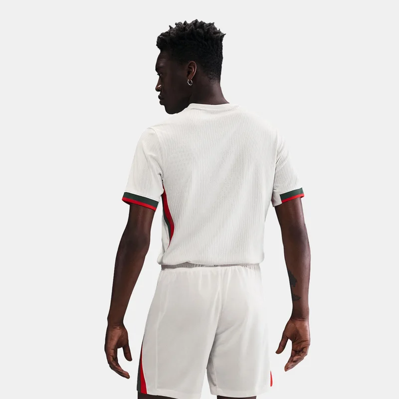Nike Ivory Men's Chelsea 2025/26 Away Authentic Football Jersey for Men | Best Price UAE
