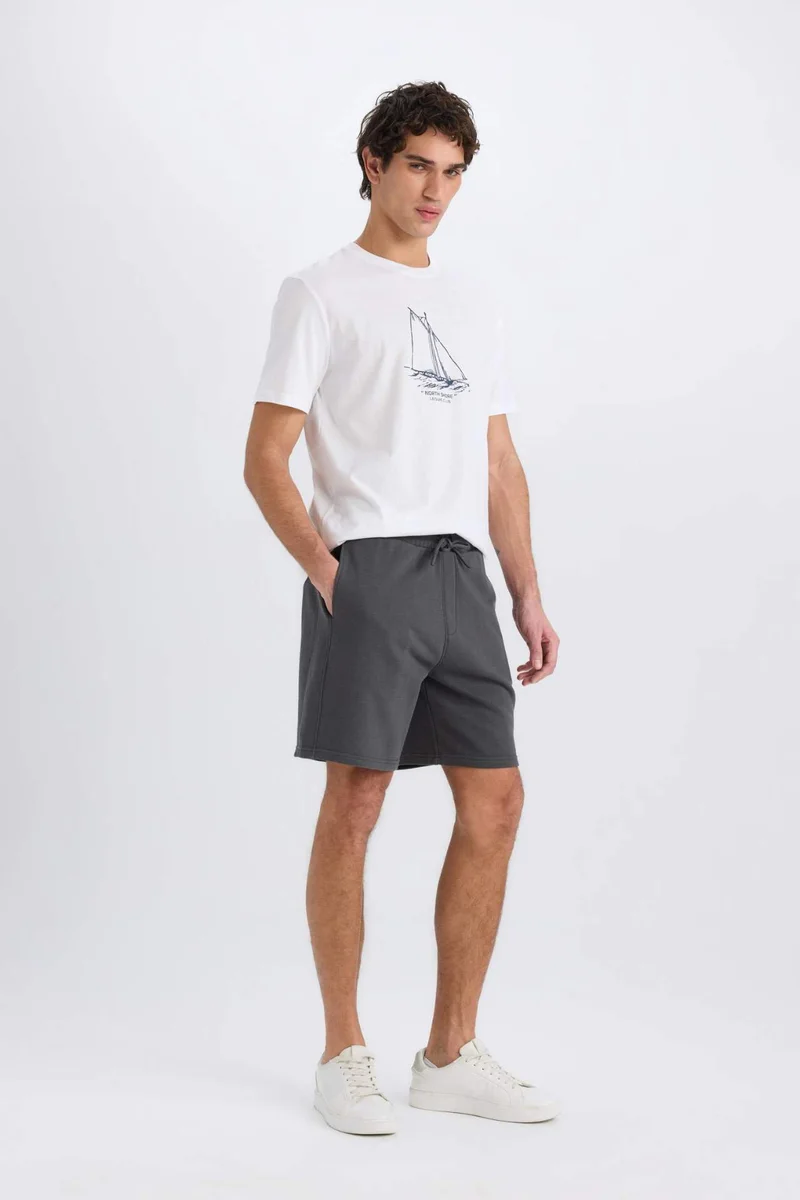 DeFacto Regular Fit Straight Leg Basic Shorts