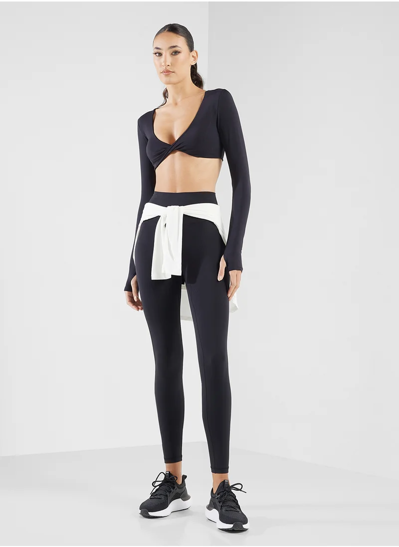 فورورد Plunge Neck Crop Top & High Rise Legging Set