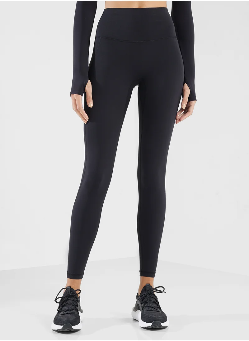 فورورد Plunge Neck Crop Top & High Rise Legging Set