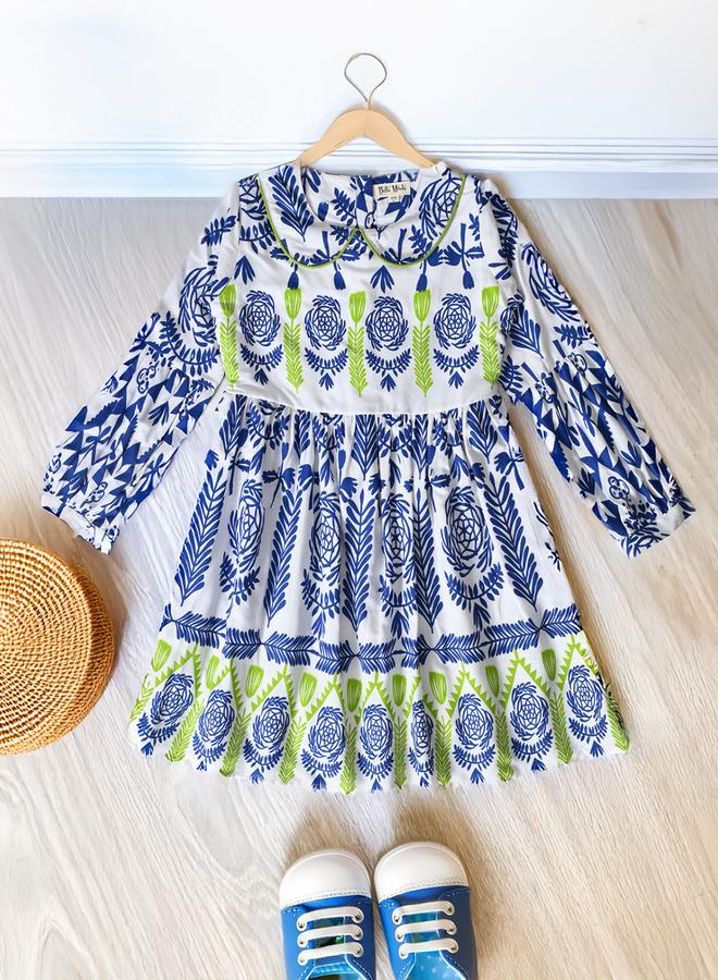 بيلا مودا فستان بيلا مودا - بياقة بيتر بان وطبعات شاملة - Image 1