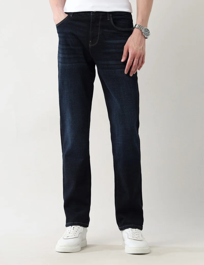Mid Rise Regular Straight Fit Jeans