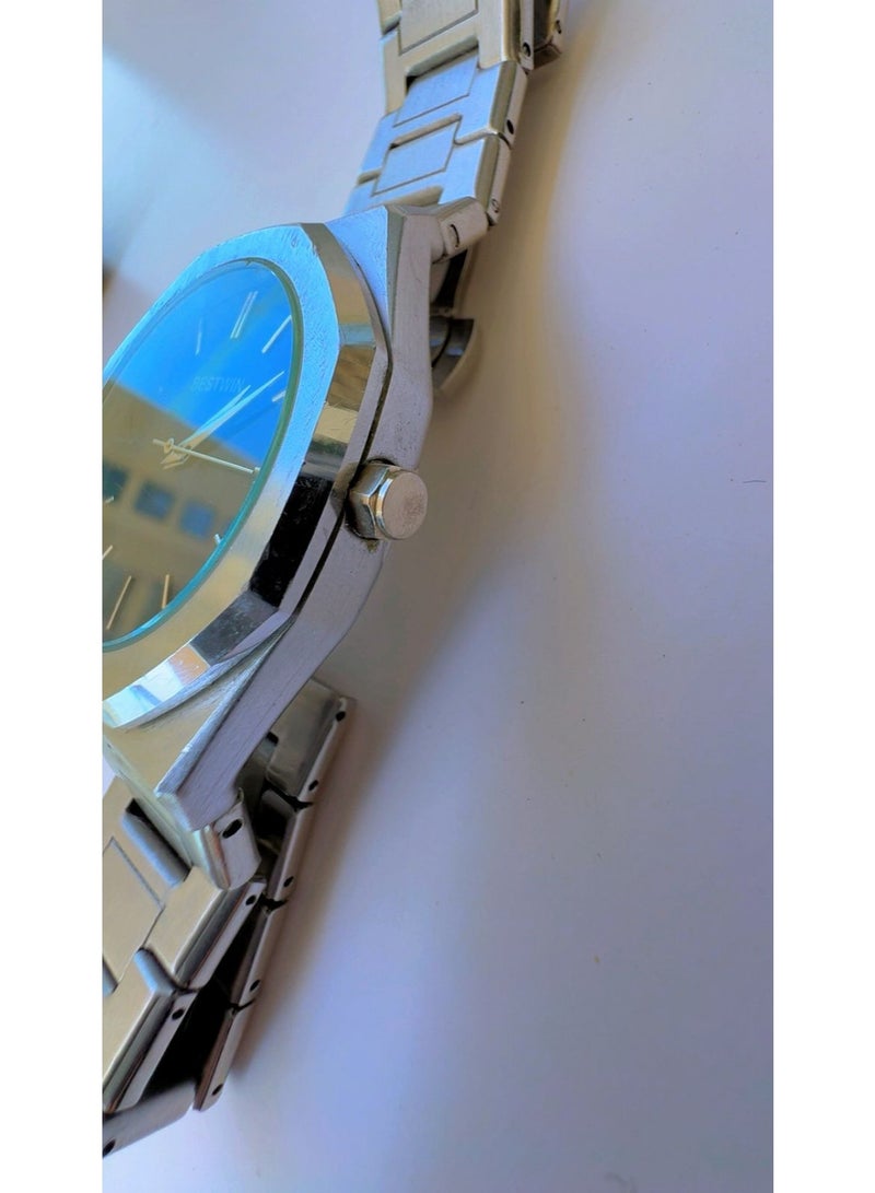 BESTWIN 812 Luxury Quartz Watch - Pre-Owned (Look Like Brand New) - Image 3
