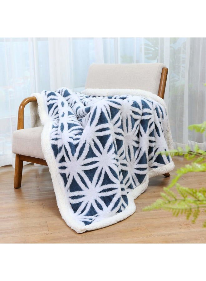 LOMAO Sherpa Fleece Blanket Fuzzy Soft Throw Blanket Dual Sided Blanket for Couch Sofa Bed (Navy, 51"x63") - Image 2
