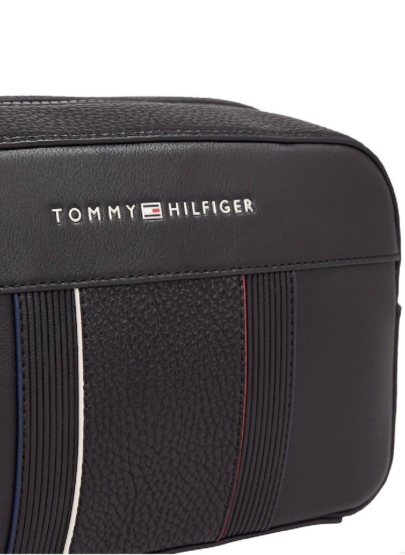 TOMMY HILFIGER Th Foundation Washbag  - Image 4