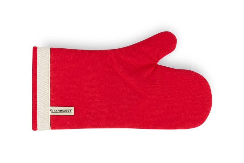 Le Creuset Le Creuset Oven Mitt, Cherry  - Image 2