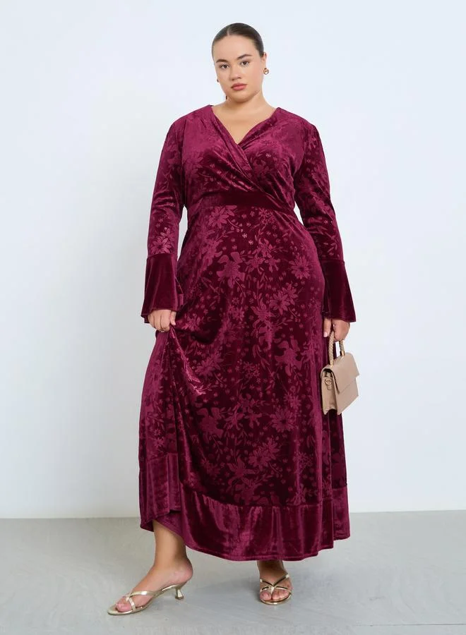 Styli Plus Size Burgundy Floral Velvet Maxi Dress