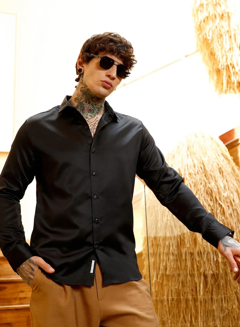 كامبوس سوترا Campus Sutra Men Solid-Satin Regular Shirt | Spread Collar Long Cuffed Sleeves | Button Closure Curved Hem | Solid Plain | Woven Fabric For Casual & Daily Wear | Onyx Black
