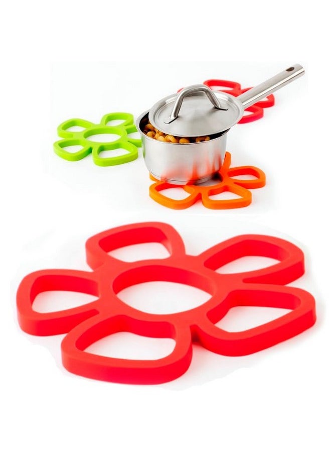 Prostuff.in Prostuff.in® Non-Stick Tableware Heat Resistant 250° & Cold Resistant -40°° Modern Home Decor Flower Shape Silicone Coasters for Home Kitchen Dining Table Decoration- Pack of 2 Multicolor  - Image 3