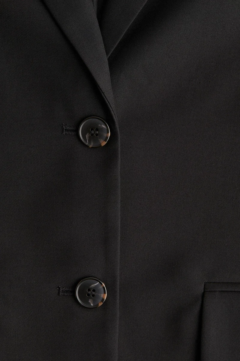 اتش اند ام بليزر بصف أزرار أحادي