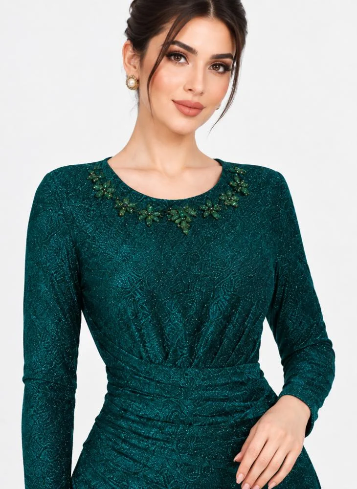 Opera Fashion Emerald Shimmer Evening Gown with Neck Detail