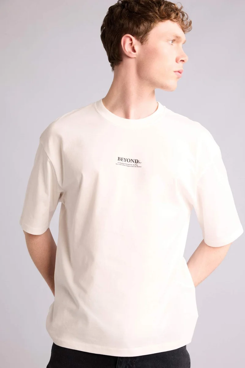 ديفاكتو Boxy Fit Printed Short Sleeve T-Shirt