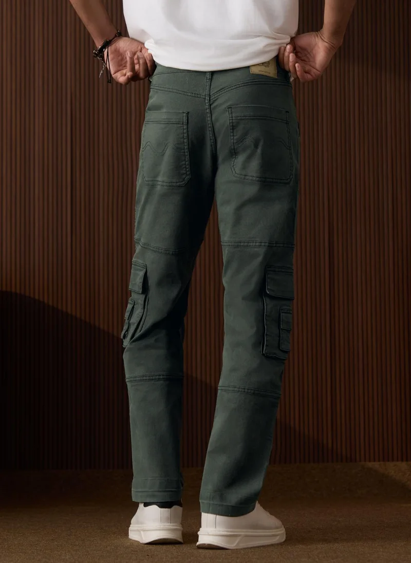 The Souled Store  The Souled Store Men Greenlake Solid Straight Fit Cargo Jeans for Men | Best Price UAE