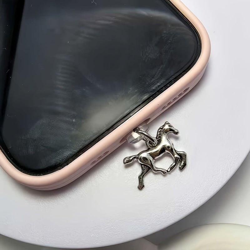 سدادة غبار للهواتف المحمولة بتصميم عام الحصان، من نوع USB-C، كهدية احتفالية - Image 4
