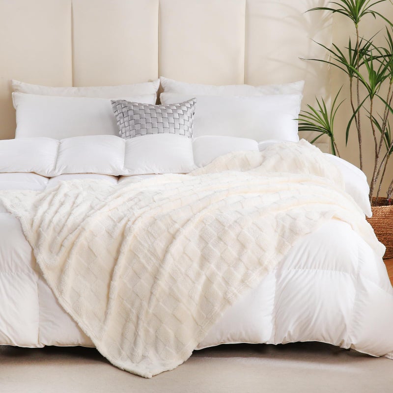 Linecooo Cream White Fleece Throw Blanket 50â€Ã—60â€ for Couch Sofa Bed,Super Soft Cozy Plush Microfiber Flannel Blanket with 3D Checkered Design Lightweight for Adults,Woman,Girls - Image 5