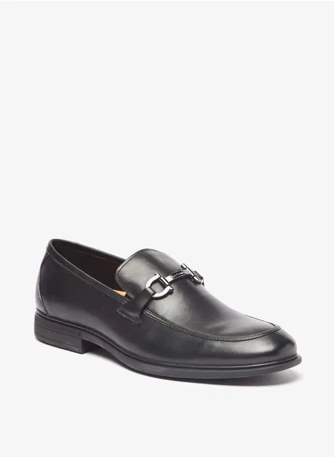 لو كونفورت Men Textured Slip-On Loafers with Metal Accent