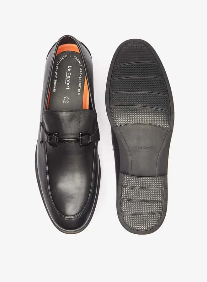 لو كونفورت Men Textured Slip-On Loafers with Metal Accent