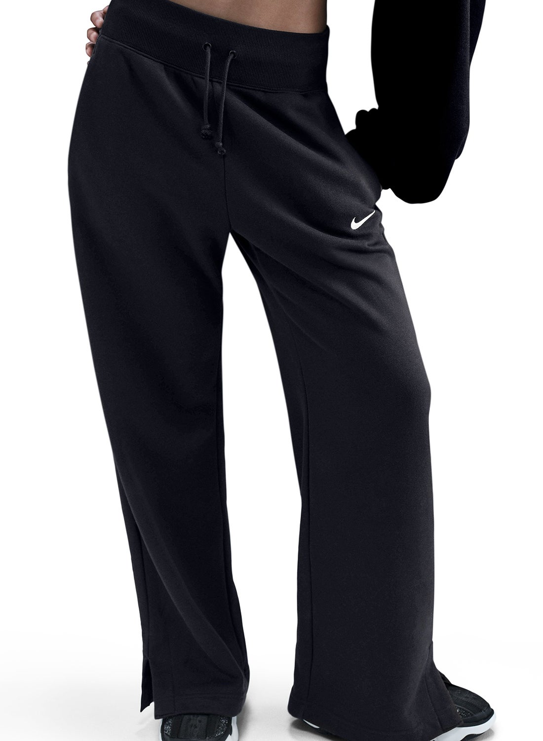 Nsw Phoenix Fleece HIgh Rise Sweatpants - https://f.nooncdn.com/p/pzsku/ZFA34633648F3B662B7BBZ/45/_/1741779996/bbea049f-1233-48b3-87c6-858800f88f18.jpg?width=original
