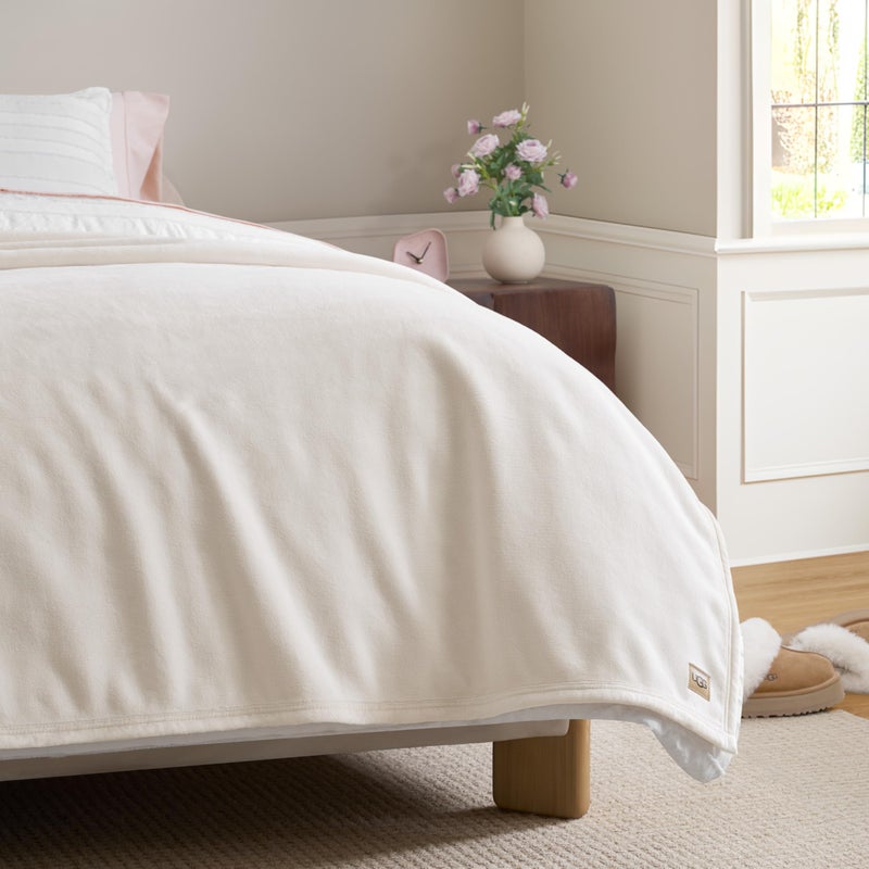 UGG Coco Fleece Blanket for Bed Queen Size â€“ Luxury Cozy Room Decor, Soft Warm Winter Bedding, Heavy Blanket & Queen Blanket for Bed, Gifts for Teens and Women - Snow - Image 4