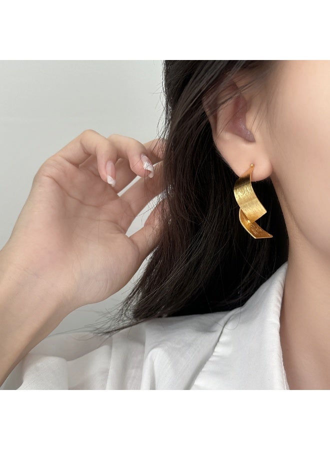 MANBO Brushed Gold Twist Earrings for Women, Luxury Minimalist Abstract Ribbon Drop Earrings, High-End Fashion Statement Ear Jewelry - Image 3