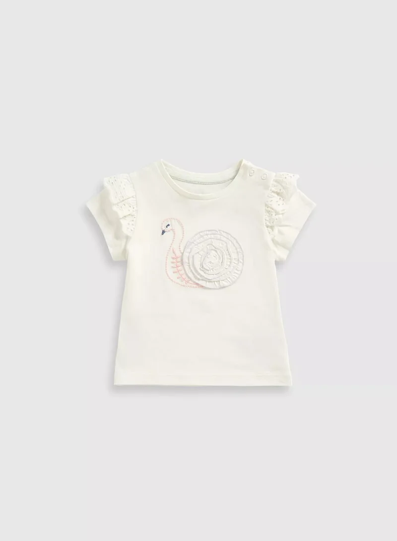 مذركير تي-شيرت مزين بطبعة بجعة باللون الكريمي