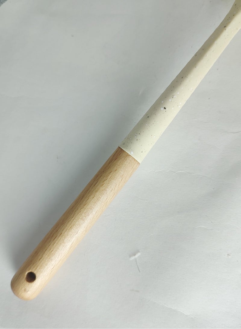 مغرفة حساء سيليكون بيد خشب -كبيرة الحجم - Image 5