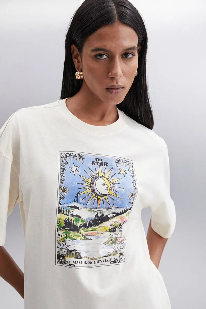 جريميلانج Enya Women's Printed Detail Oversize Fit Loose Cut Crew Neck 100% Organic Cotton Vanilla T-shirt