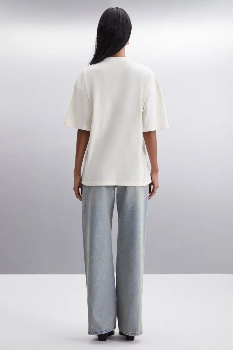 جريميلانج Enya Women's Printed Detail Oversize Fit Loose Cut Crew Neck 100% Organic Cotton Vanilla T-shirt