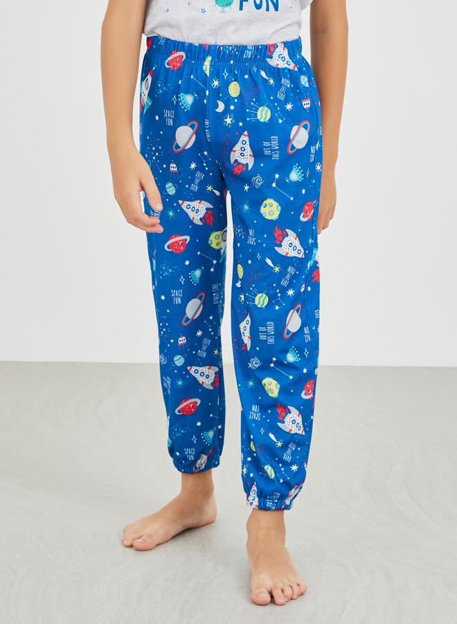 Styli Graphic Print Round Neck T-Shirt and Pyjama Set - Image 5