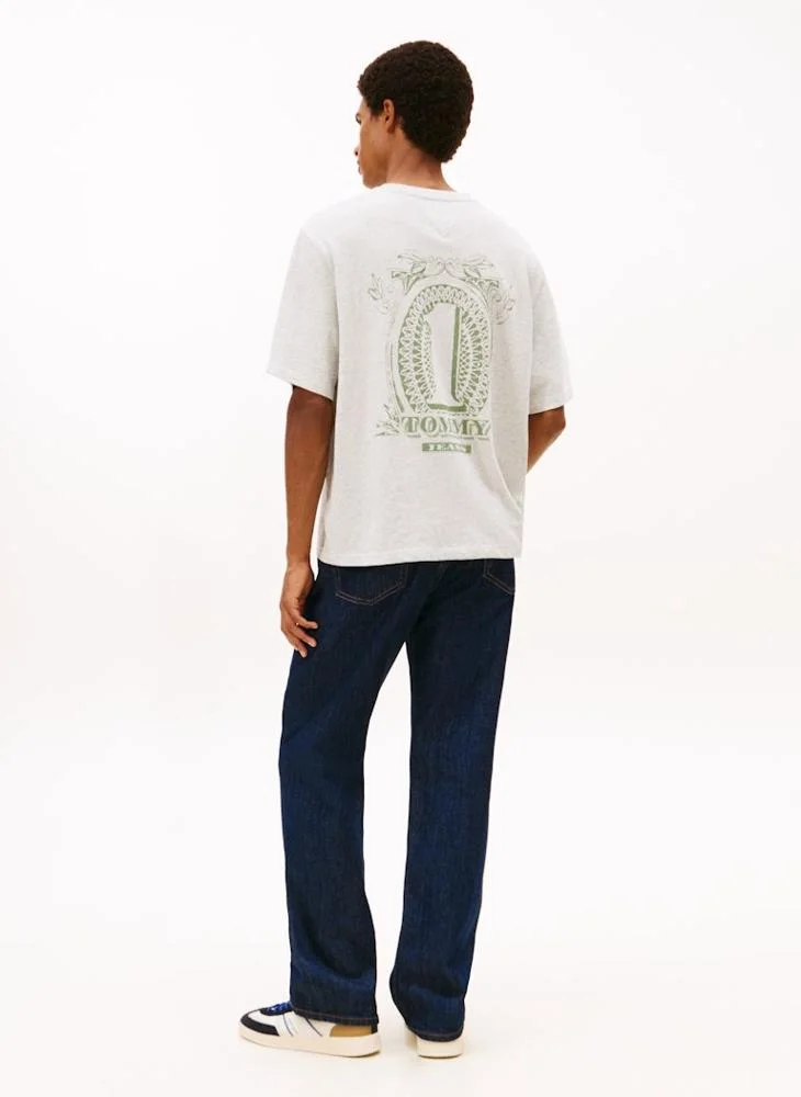 تومي جينز تي شيرت بياقة دائرية بتصميم بيلز التسعينات