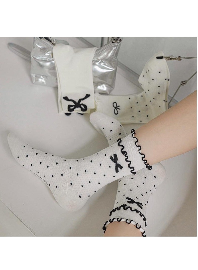 جوارب لطيفة وناعمه باللون الاوف وايت للنساء3 قطع - Image 2