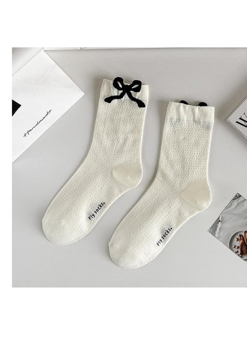 جوارب لطيفة وناعمه باللون الاوف وايت للنساء3 قطع - Image 3