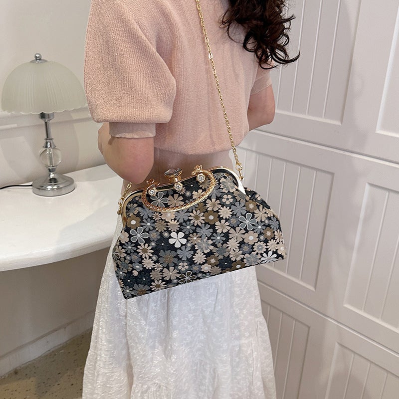 2023 Spring And Chinese Style Fresh Artistic National Style Retro Hand Carrying Women'S Bag Flower Chain Clip Women'S Bag - Image 3