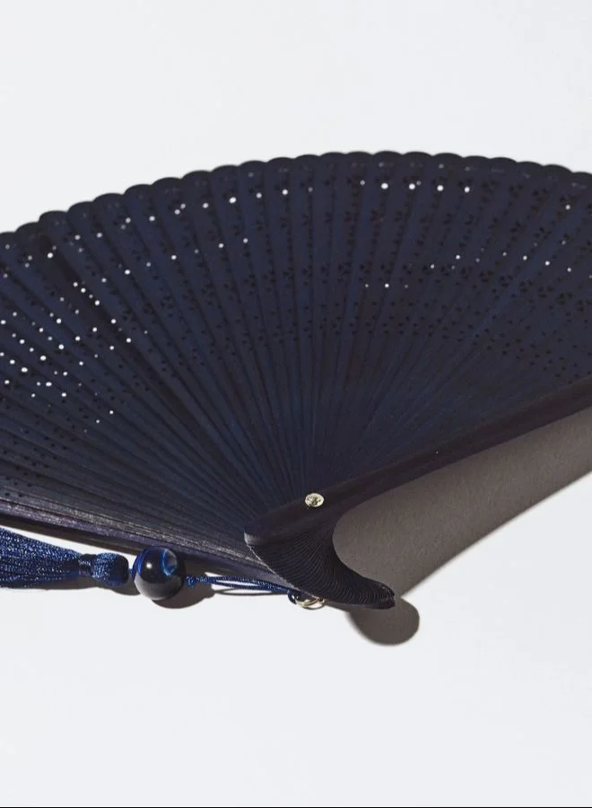 بارفوا مروحة مثقبة من الخيزران