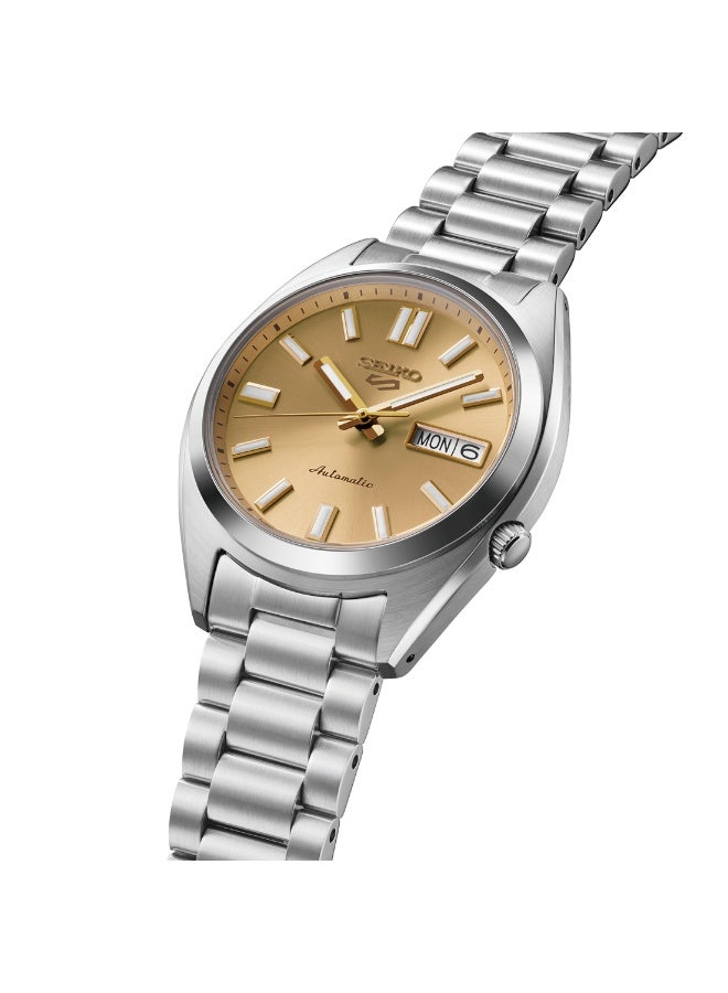 Seiko ساعة سيكو 5 سبورت الأوتوماتيكية SRPL59K1، قرص ذهبي 37.4 مم، سوار من الفولاذ المقاوم للصدأ، مقاومة للماء حتى 100 متر - Image 1