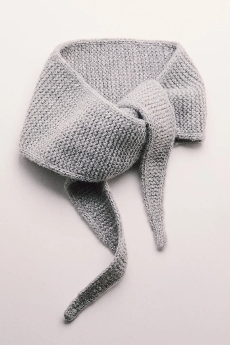 H&M  Garter-stitched scarf for Women | Best Price UAE