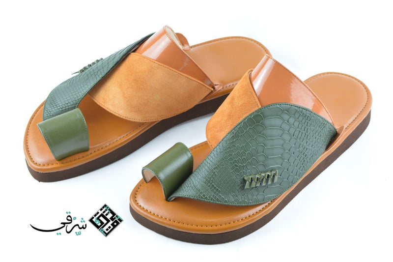 Eastern Sandal Zubairiya Naal | Made in Saudi Arabia | Green Suede Leather - Image 1