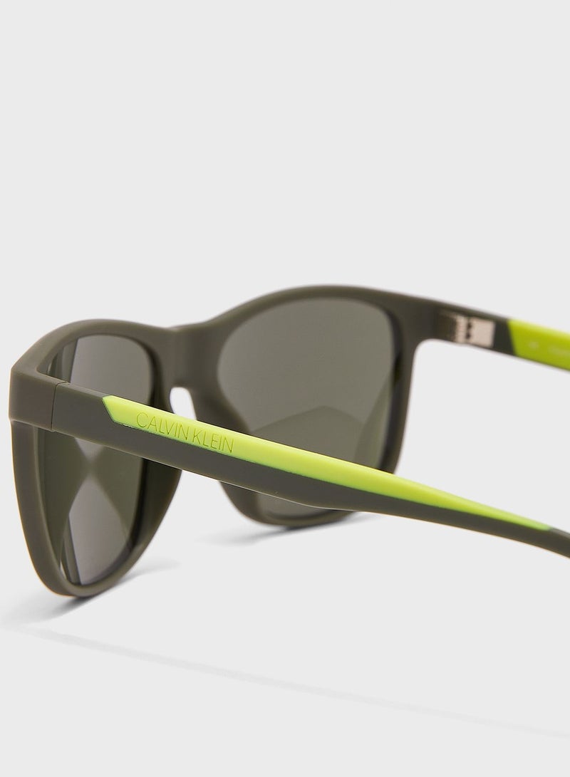 كالفن كلاين نظارة شمسية وايفيرر - Image 3