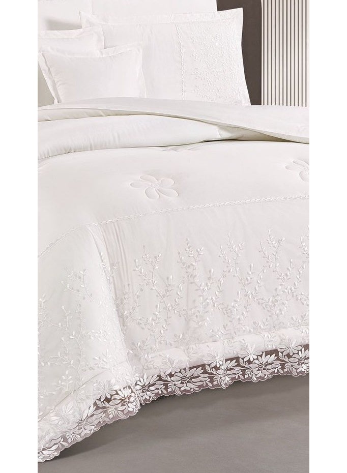 مارك مفرش نفرين فخم ملكي عرائسي نفرين بتصميم الدانتيل من خامه الميكروفايبر مقاس 240*260 سم - Image 3