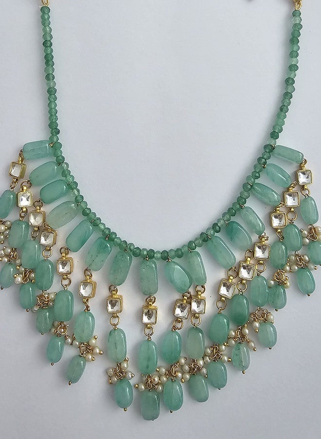 Binnis Wardrobe Gold-Plated Beaded Necklace with Green Artificial Beads - Image 5