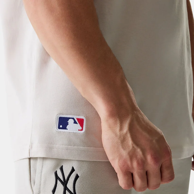 NEW ERA Beige Men's MLB New York Yankees T-Shirt for Men | Best Price UAE