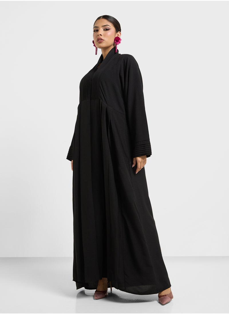 hayas closet - V-Neck Pleated Abaya - Image 1