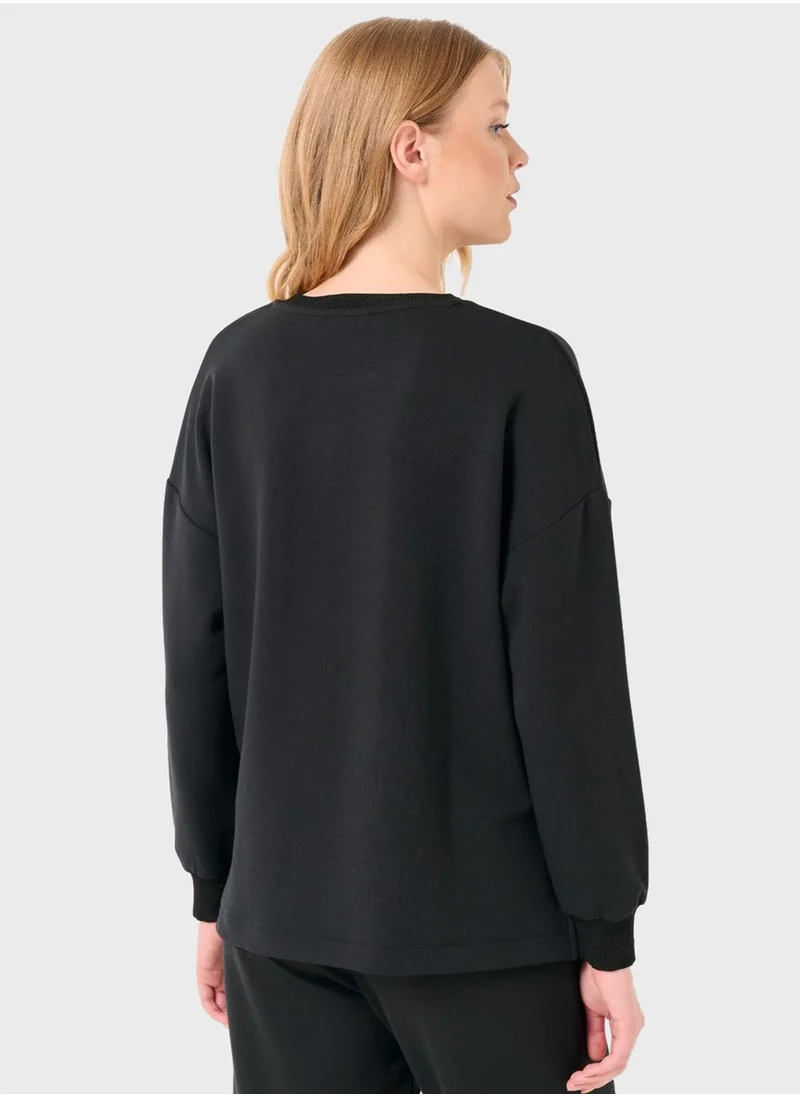 جيمي كي Crew Neck Overszied Sweatshirt