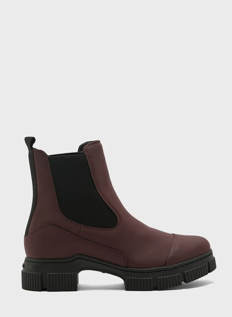 NINE WEST Iola3-A Low-Heel Ankle Boots