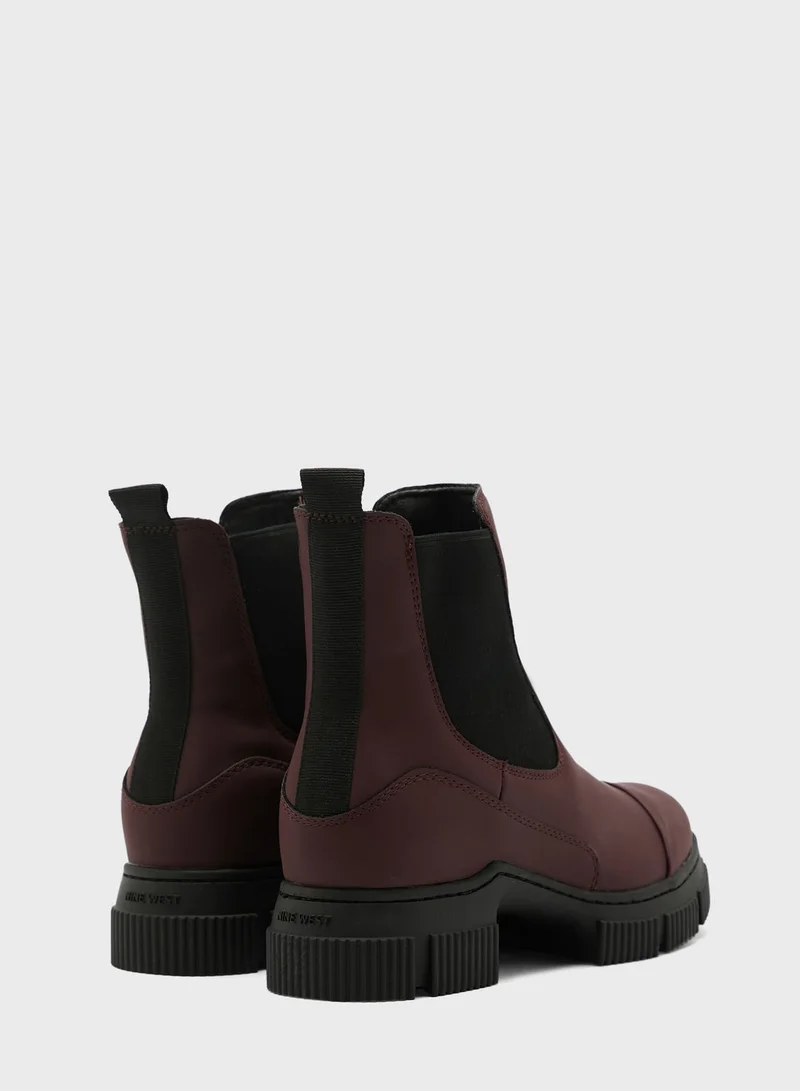 NINE WEST Iola3-A Low-Heel Ankle Boots