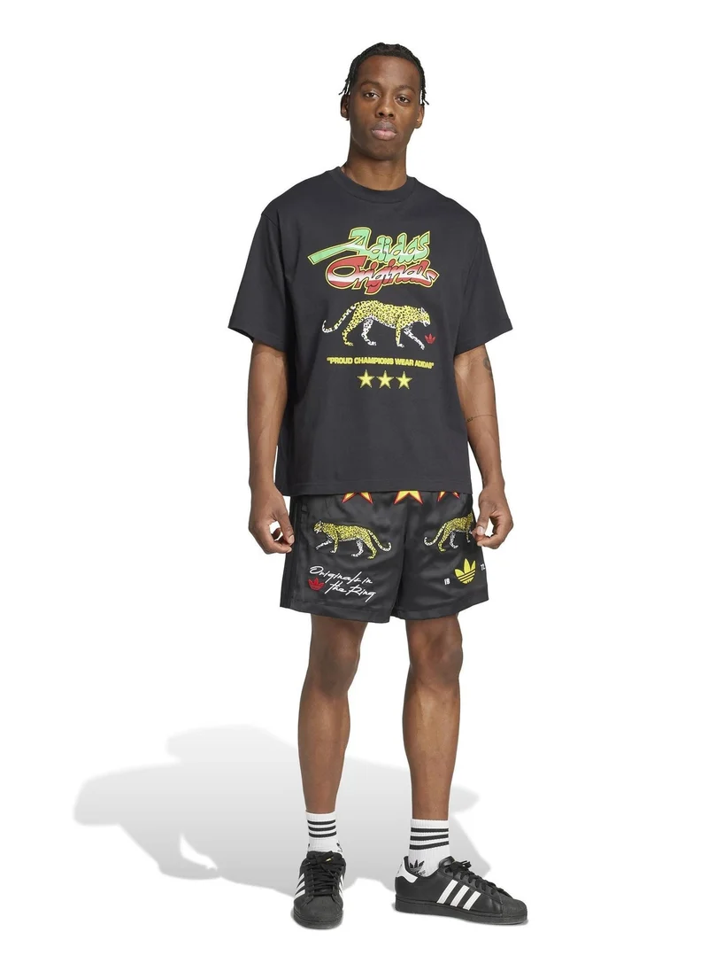Adidas Originals Black CLASSIC GFX TEE Black Originals Men T-SHIRTS for Men | Best Price UAE
