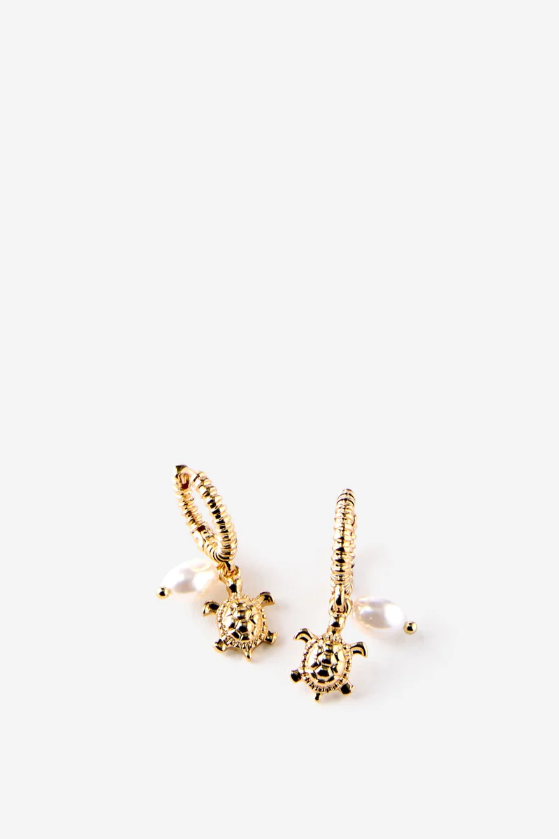 Huggie Hoop Earring