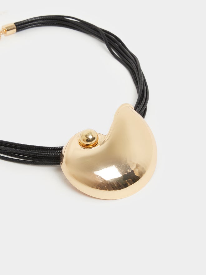 Styli Styli Metal Shell Pendant Necklace with Lobster Clasp  - Image 3