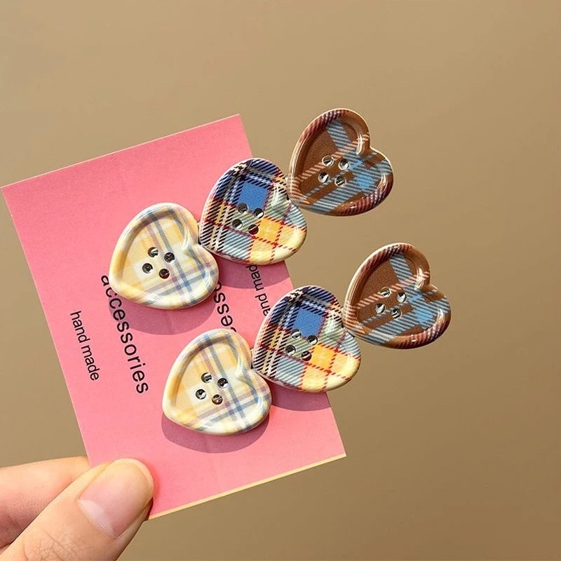 Sweet Love Plaid Button Hair Clip Women Side Bangs Hairpins Korean Japanese Girls Cute Duckbill Clip Headdress Hair Accessories - Image 1